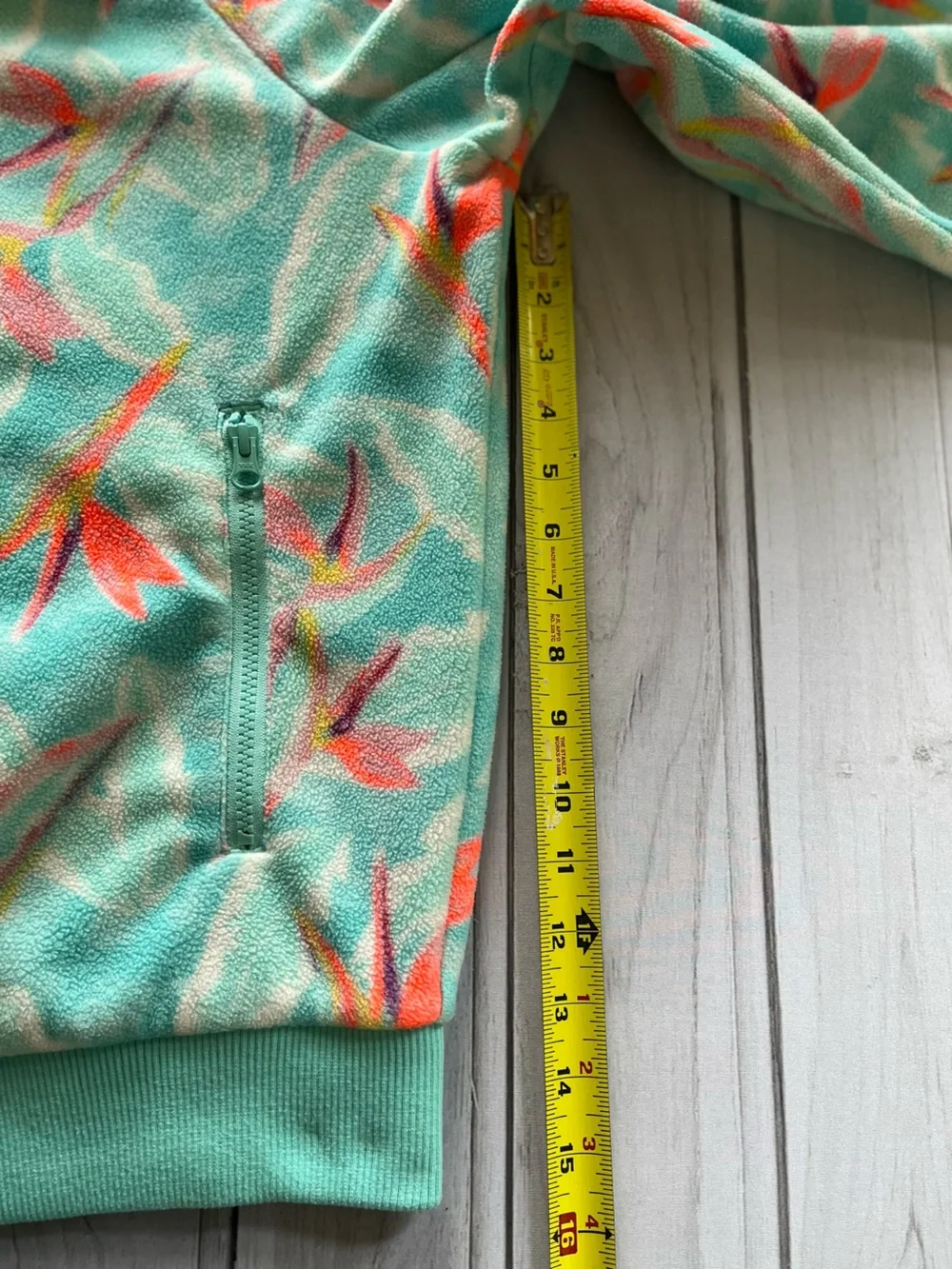 Chubbies fleece full zip jade bird of paradise floral pattern jacket. Medium